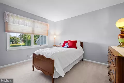 Bedroom - 40 Sorrel Run, Mount Laurel, NJ 08054 photo 7 of 8