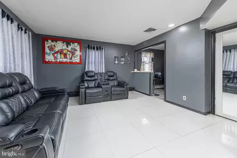 Entry Way - 500 N Forklanding Rd, Maple Shade, NJ 08052 photo 3 of 5
