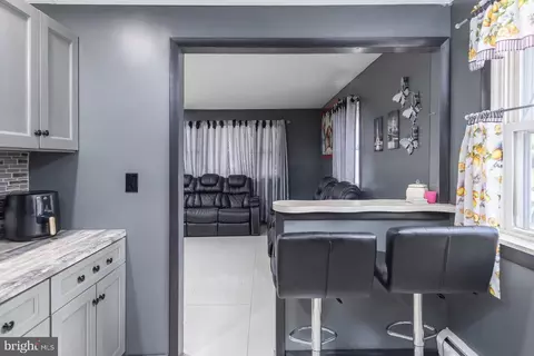 Entry Way - 500 N Forklanding Rd, Maple Shade, NJ 08052 photo 5 of 5