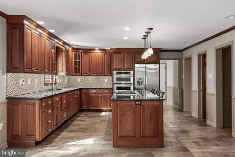 Kitchen - 1 Eldorado Dr, Tabernacle, NJ 08088 photo 4 of 5