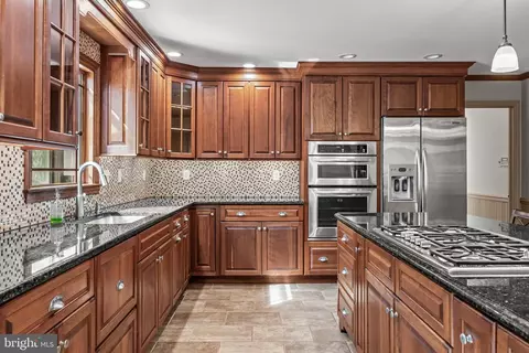 Kitchen - 1 Eldorado Dr, Tabernacle, NJ 08088 photo 3 of 5