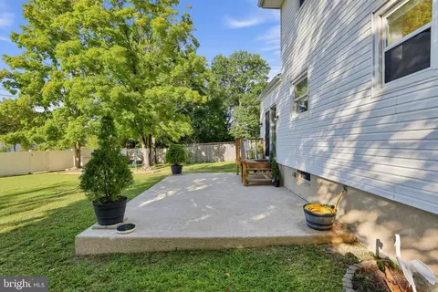 Exterior - 309 Ithaca Ct, Delran, NJ 08075 photo 4 of 7