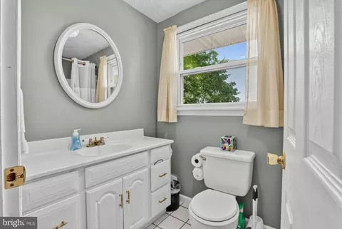 Bath - 309 Ithaca Ct, Delran, NJ 08075 photo 1 of 2