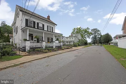 Exterior - 303 Van Sciver St, Beverly, NJ 08010 photo 6 of 6