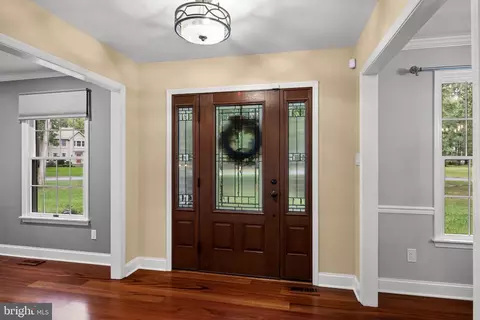 Entry Way - 14 Maple Tree Dr, Westampton, NJ 08060 photo 3 of 5