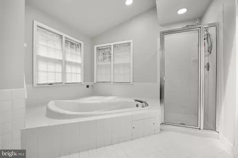 Bath - 14 Maple Tree Dr, Westampton, NJ 08060 photo 3 of 3