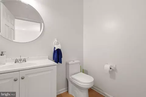 Bath - 65 Threadleaf Ter, Burlington, NJ 08016 photo 1 of 2
