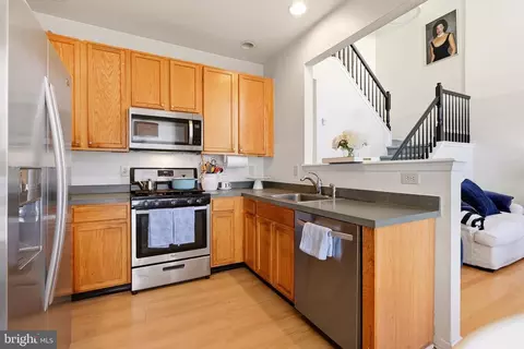 Kitchen - 65 Threadleaf Ter, Burlington, NJ 08016 photo 2 of 3