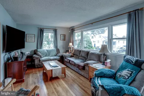 Living - 201 S Maple Ave, Maple Shade, NJ 08052 photo 2 of 2