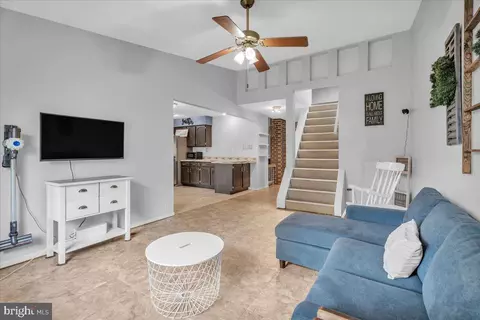 Entry Way - 11 Chadwick Ave, Marlton, NJ 08053 photo 1 of 2