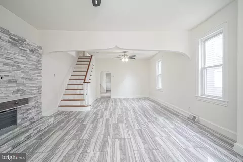 Living - 448 Delaware Ave, Palmyra, NJ 08065 photo 3 of 4