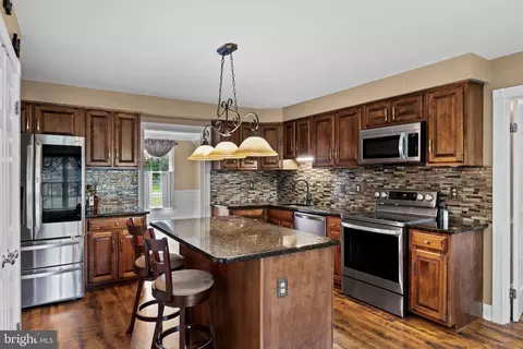Kitchen - 235 Ashley Way, Tabernacle, NJ 08088 photo 2 of 4