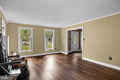 Living - 235 Ashley Way, Tabernacle, NJ 08088 photo 2 of 7