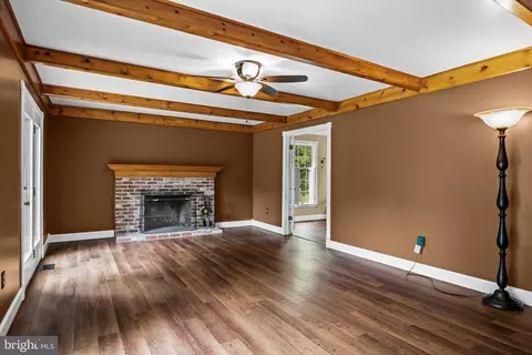 Living - 235 Ashley Way, Tabernacle, NJ 08088 photo 6 of 7
