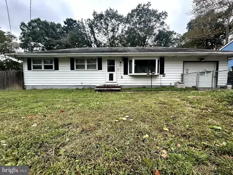 25 Fairfield St, Browns Mills, NJ 08015