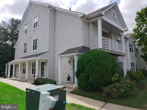 501 Wharton Rd, Mount Laurel, NJ 08054