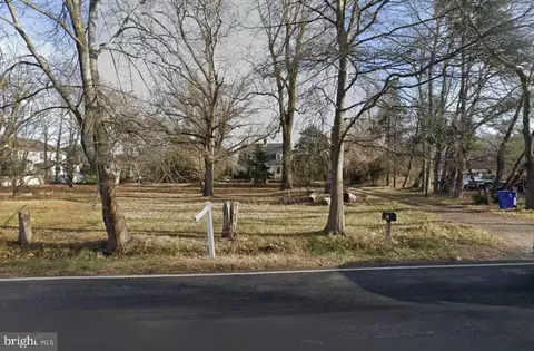 324 Mt Laurel Rd, Mount Laurel, NJ 08054