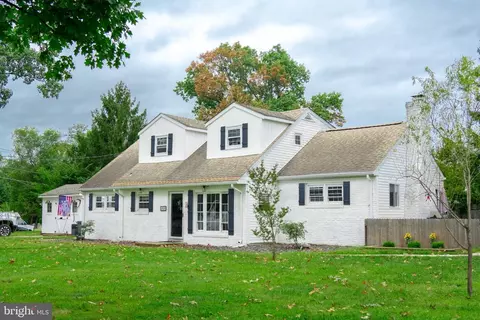 2309 Walnut Ave, Hainesport, NJ 08036