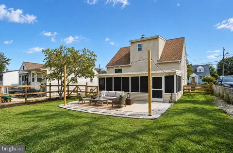 Exterior - 423 E Park Ave, Maple Shade, NJ 08052 photo 3 of 10