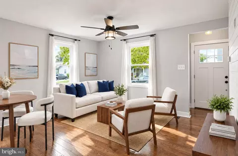 Living - 423 E Park Ave, Maple Shade, NJ 08052 photo 3 of 3