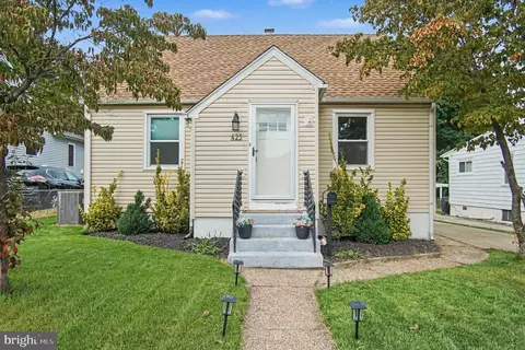 Exterior - 423 E Park Ave, Maple Shade, NJ 08052 photo 2 of 10