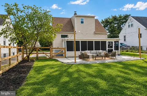 Exterior - 423 E Park Ave, Maple Shade, NJ 08052 photo 5 of 10