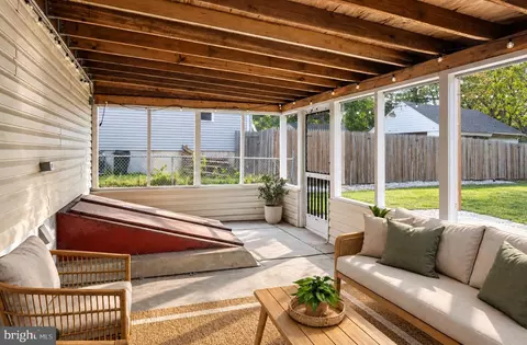 Exterior - 423 E Park Ave, Maple Shade, NJ 08052 photo 8 of 10