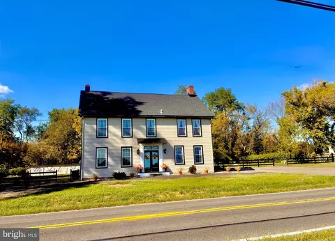 1677 Burlington Jacksonville Rd, Bordentown, NJ 08505
