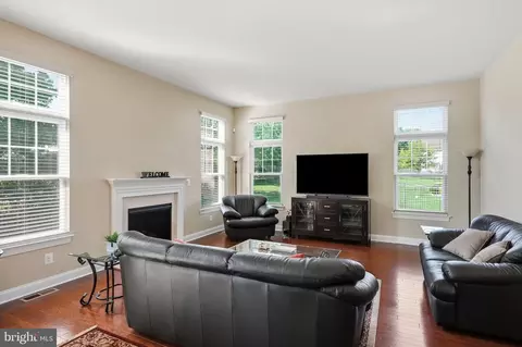 Living - 7 Transom Ct, Mount Laurel, NJ 08054 photo 2 of 2