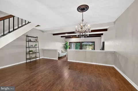 24 Dorset Dr, Marlton, NJ 08053