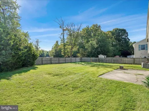 Exterior - 100 Heather Dr, Mount Laurel, NJ 08054 photo 4 of 8