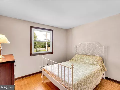 Bedroom - 100 Heather Dr, Mount Laurel, NJ 08054 photo 7 of 7