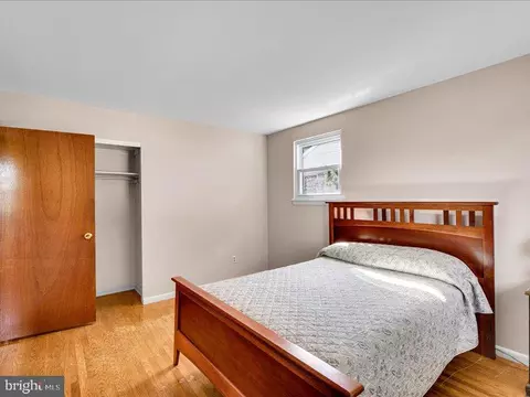 Bedroom - 100 Heather Dr, Mount Laurel, NJ 08054 photo 4 of 7