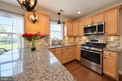 Kitchen - 23 Iris Ct, Mount Laurel, NJ 08054 photo 2 of 4
