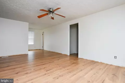 Living - 6 Brighton Dr, Marlton, NJ 08053 photo 8 of 8