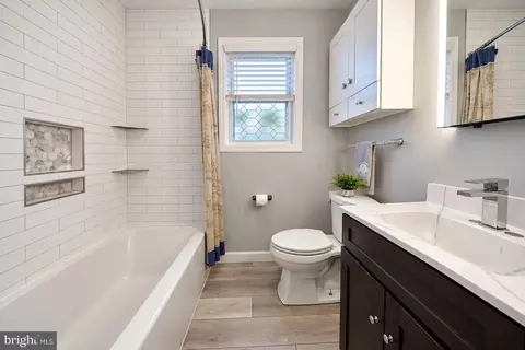 Bath - 701 2nd St, Delanco, NJ 08075 photo 1 of 3