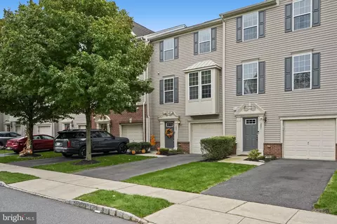 203 Perry Way, Cinnaminson, NJ 08077