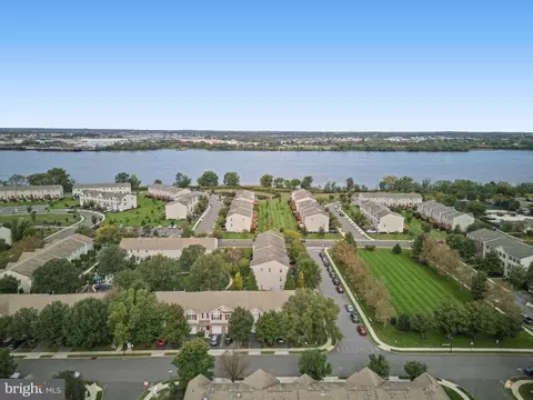 203 Perry Way, Cinnaminson, NJ 08077