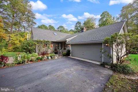 19 Robbins Way, Southampton, NJ 08088