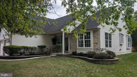 52 Morning Glory Dr, Marlton, NJ 08053