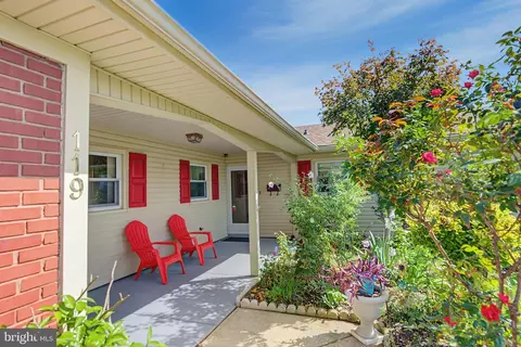 119 Country Club Rd, Willingboro, NJ 08046