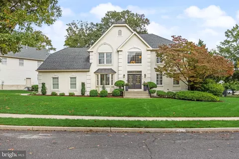 419 Liberty Ln, Marlton, NJ 08053