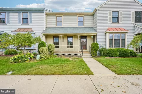 11 Riesling Ct, Marlton, NJ 08053