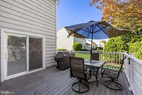 Exterior - 108 Coopers Kill Rd, Delran, NJ 08075 photo 5 of 7
