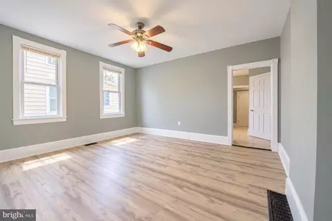 426 Kossuth St, Riverside, NJ 08075 photo 4