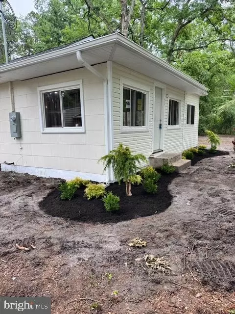51 Bishop St, Browns Mills, NJ 08015