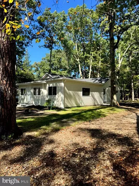 51 Bishop St, Browns Mills, NJ 08015