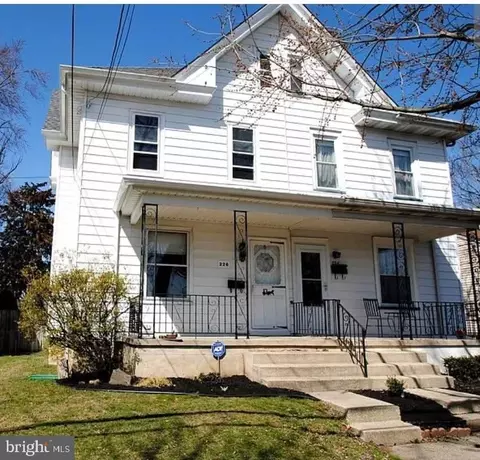 226 W Federal St, Burlington, NJ 08016