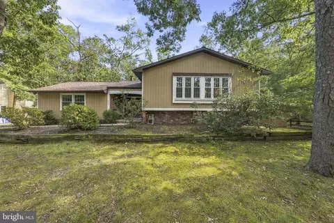 207 Brandywine Ct, Medford, NJ 08055