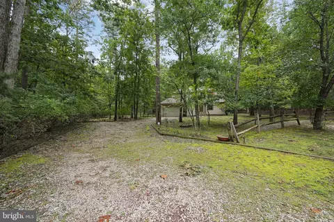101 Strawberry Dr, Shamong, NJ 08088